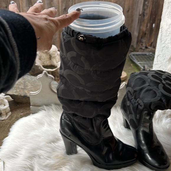 Coach black size 61/2 puffy - Picture 3 of 6